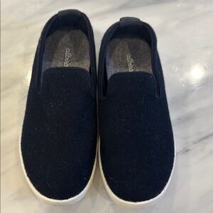 Allbirds Black slip on sneakers w sz 6